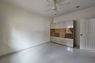 CHEAP 2 Storey Semi-D at Taman Makmur, Sungai Long