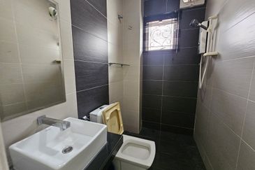 CHEAP 2 Storey Semi-D at Taman Makmur, Sungai Long