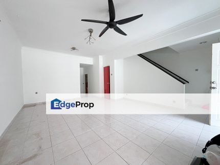 CHEAP Damai Perdana Cheras 2 storey house with kitchen extended & guarded , Kuala Lumpur, Cheras