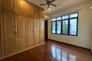 Bukit Tunku Kenny Hills Kuala Lumpur 3 Storey Bungalow For Sale