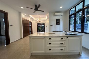 Bukit Tunku Kenny Hills Kuala Lumpur 3 Storey Bungalow For Sale