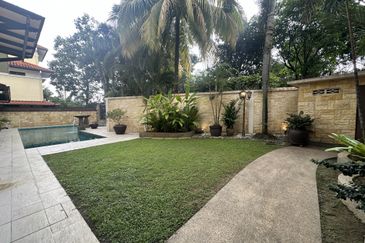 Bukit Tunku Kenny Hills Kuala Lumpur 3 Storey Bungalow For Sale