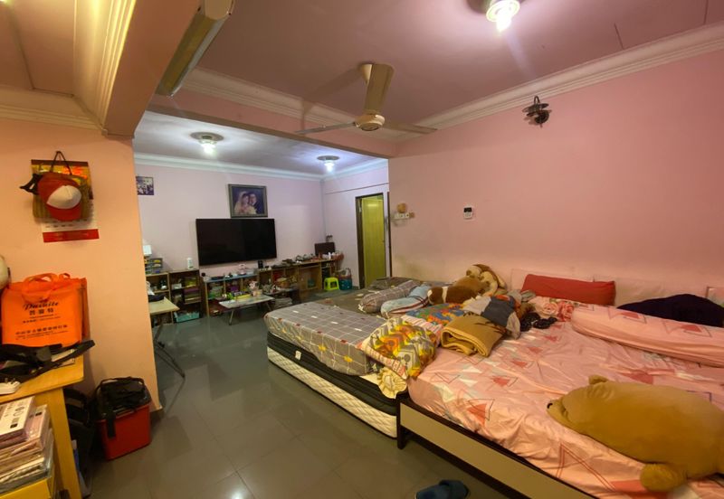 CHEAP 2 Storey Terrace at Bukit Angsana Cheras, can park 3-4 cars