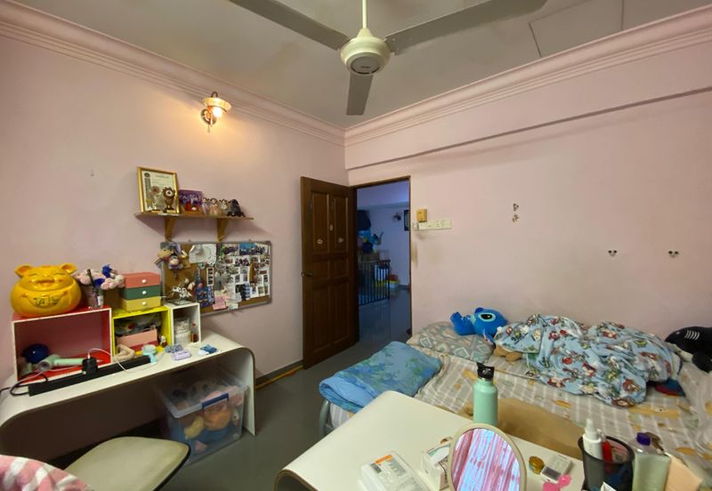 CHEAP 2 Storey Terrace at Bukit Angsana Cheras, can park 3-4 cars