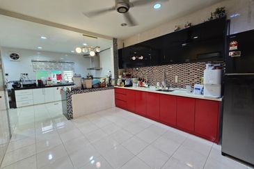 CHEAP 2 Sty Terrace at Seri Sungai Long house for sale