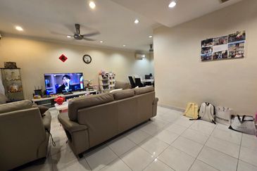 CHEAP 2 Sty Terrace at Seri Sungai Long house for sale