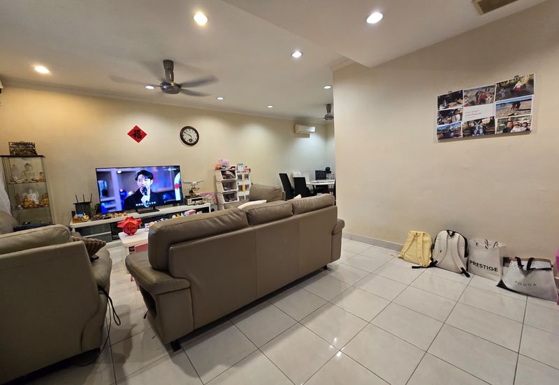 CHEAP 2 Sty Terrace at Seri Sungai Long house for sale