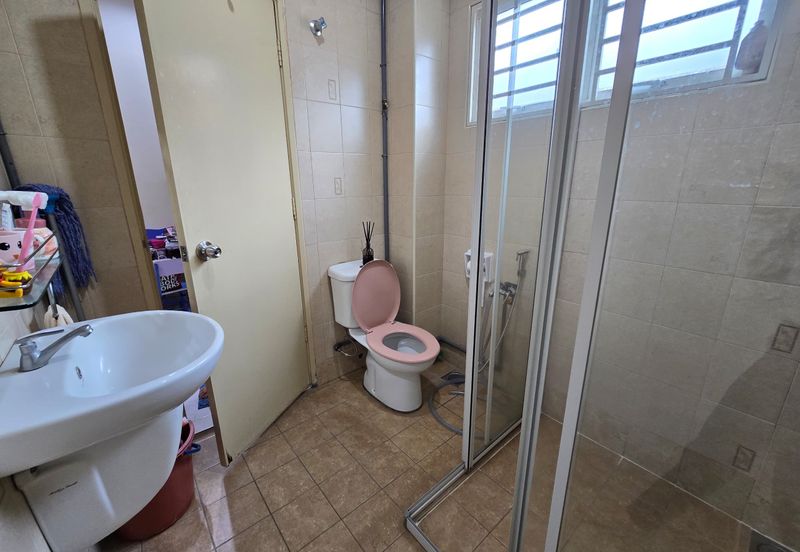 CHEAP 2 Sty Terrace at Seri Sungai Long house for sale