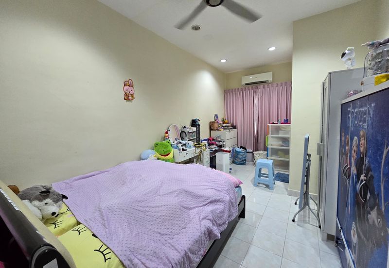 CHEAP 2 Sty Terrace at Seri Sungai Long house for sale