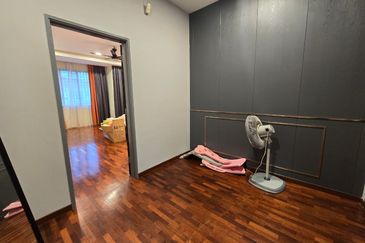 CHEAP 2 Storey Superlink at Bukit Sungai Long 