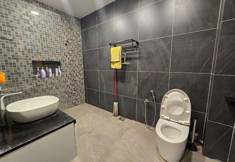 CHEAP 2 Storey Superlink at Bukit Sungai Long 