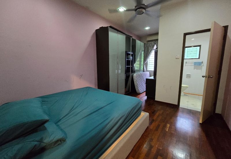 CHEAP 2 Storey Superlink at Bukit Sungai Long 