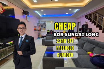 CHEAP 2 Storey Superlink at Bukit Sungai Long 