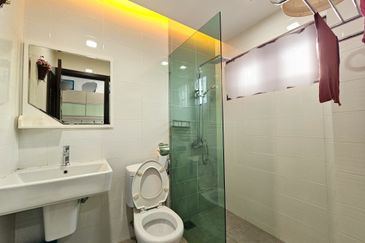 CHEAP 2 storey CORNER Semi D house at Wira Heights Sungai Long