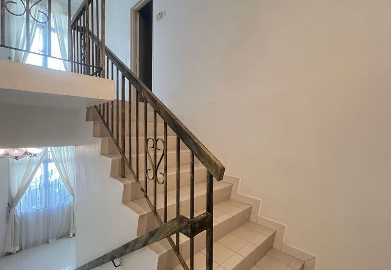 CHEAP 2 sty ENDLOT terrace in Taman Damai Impian 2, Cheras