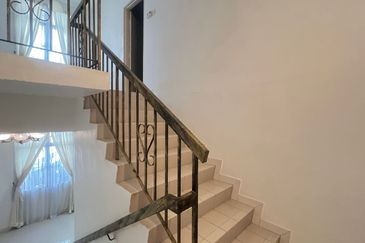 CHEAP 2 sty ENDLOT terrace in Taman Damai Impian 2, Cheras