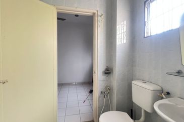 CHEAP 2 sty ENDLOT terrace in Taman Damai Impian 2, Cheras