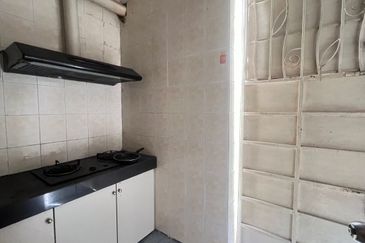 CHEAP 2 sty ENDLOT terrace in Taman Damai Impian 2, Cheras