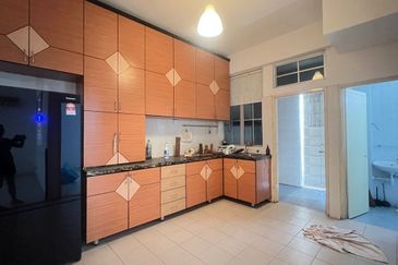 CHEAP 2 sty ENDLOT terrace in Taman Damai Impian 2, Cheras