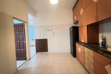 CHEAP 2 sty ENDLOT terrace in Taman Damai Impian 2, Cheras