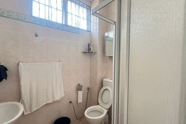 CHEAP 2 sty ENDLOT terrace in Taman Damai Impian 2, Cheras