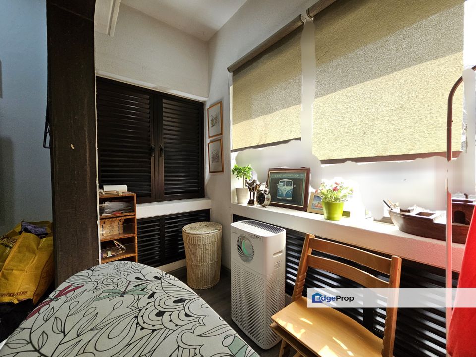 CHEAP 2 storey CHERAS VISTA fully renovated ENDLOT superlink with EXTRA LAND, Selangor, Cheras South