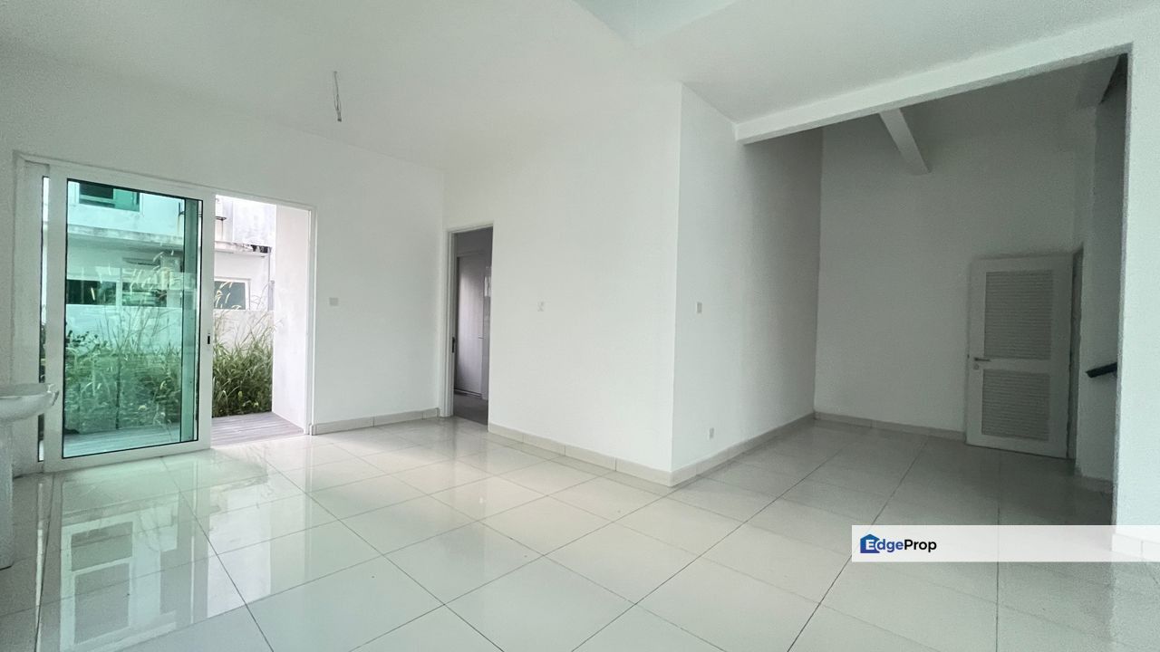 Taman Nadayu 92 Kajang Semi D House For Sale, Selangor, Kajang