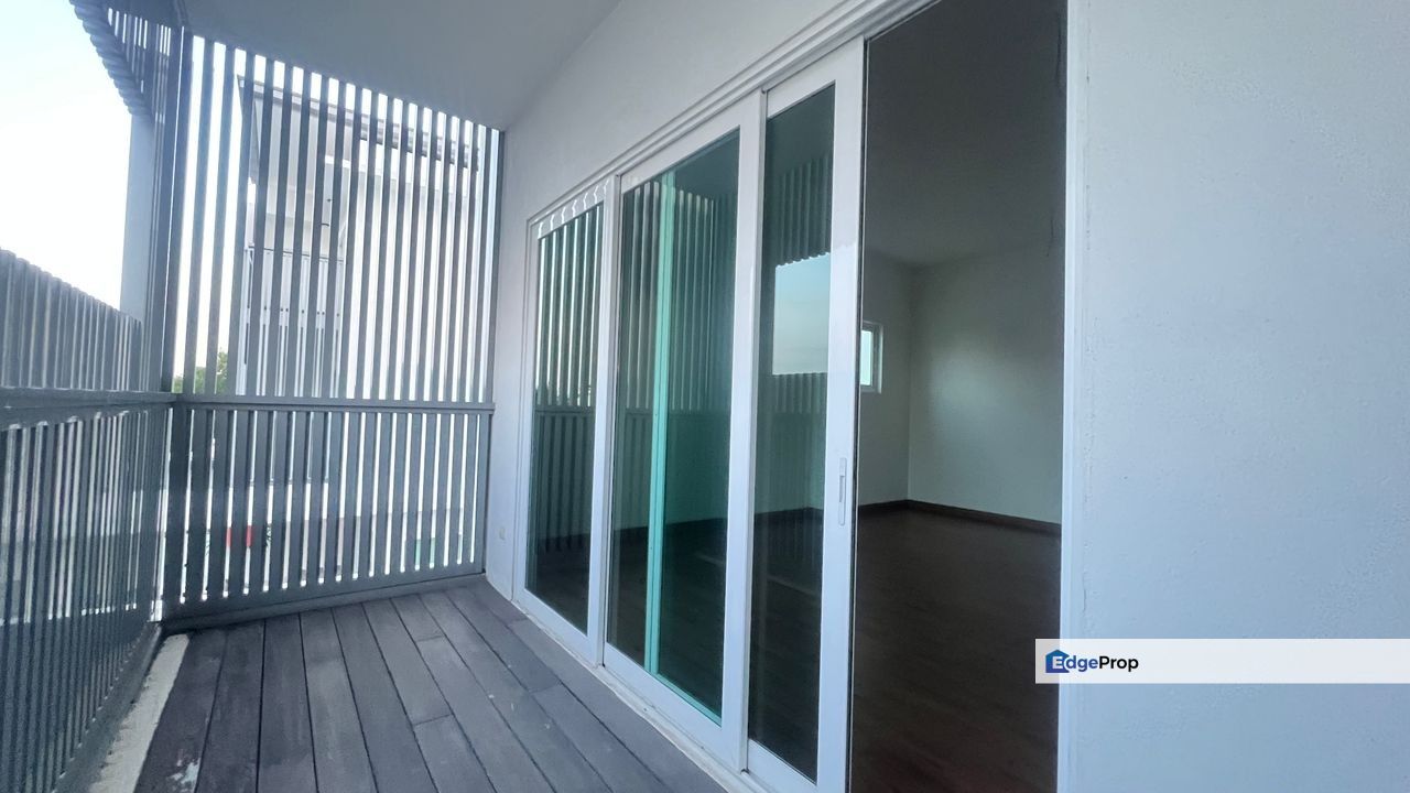 Taman Nadayu 92 Kajang Semi D House For Sale, Selangor, Kajang