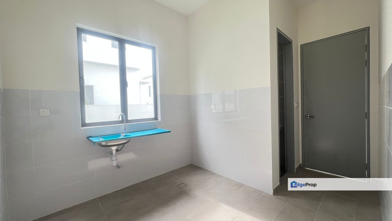 Semanja Kajang 2 Storey Semi D House For Sale, Selangor, Kajang