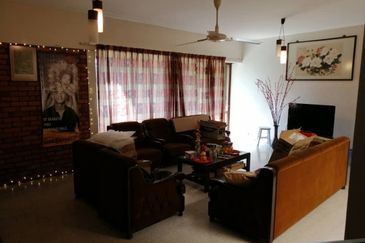 C H E A P 2 Sty Superlink Nice View at Seputeh