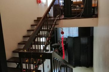 C H E A P 2 Sty Superlink Nice View at Seputeh