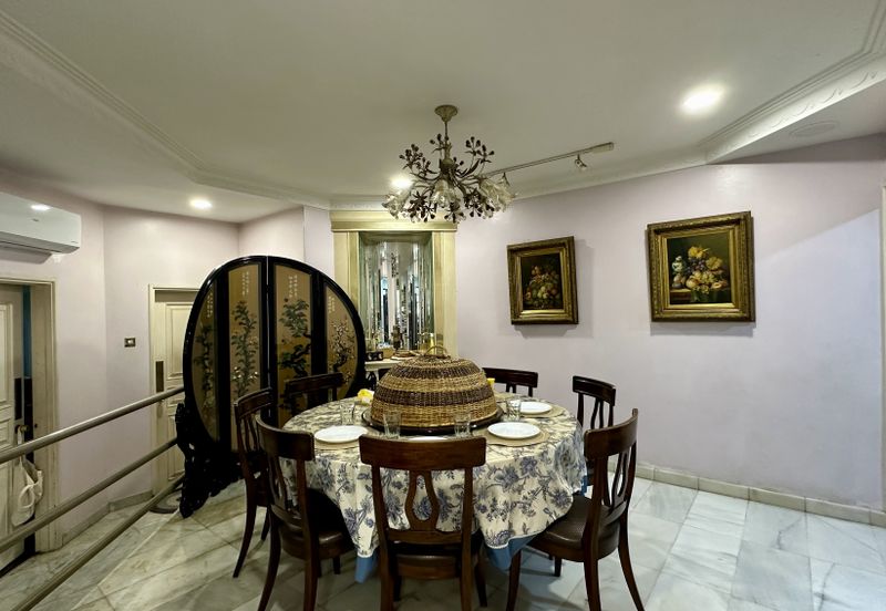 C H E A P Bangsar 3 Storey Bungalow House For Sale