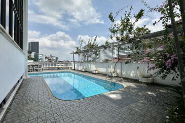 C H E A P Bangsar 3 Storey Bungalow House For Sale