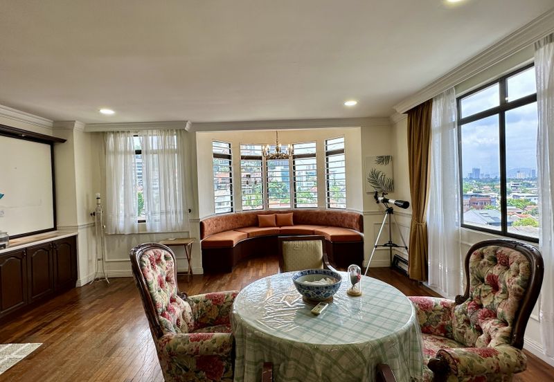 C H E A P Bangsar 3 Storey Bungalow House For Sale