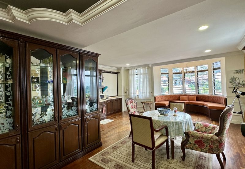 C H E A P Bangsar 3 Storey Bungalow House For Sale