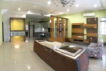 C H E A P 2 Sty Semi D at Bukit Sungai Long for sale