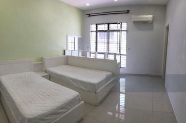 C H E A P 2 Sty Semi D at Bukit Sungai Long for sale