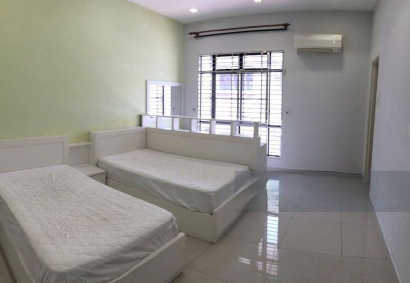 C H E A P 2 Sty Semi D at Bukit Sungai Long for sale