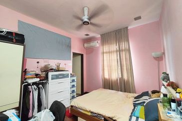 C H E A P 2 Sty Semi-D at Bukit Sungai Long 