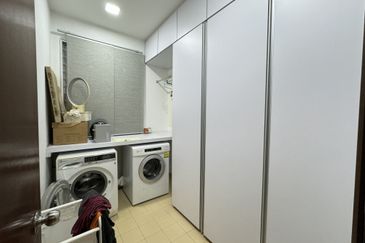  CHEAP 2.5 Storey Superlink at Bukit Mandarina Cheras KL 