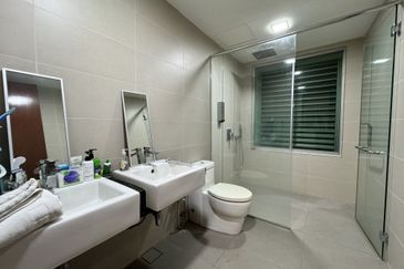  CHEAP 2.5 Storey Superlink at Bukit Mandarina Cheras KL 