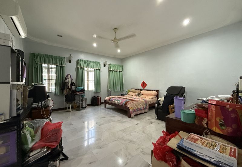 CHEAP 2 sty Bungalow Saujana Impian Golf & Country Resort for sale