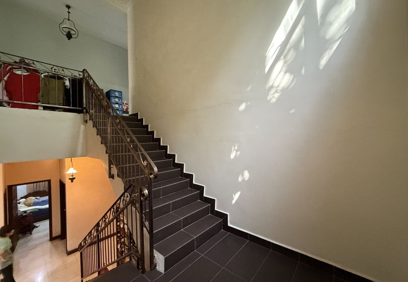 CHEAP 2 sty Bungalow Saujana Impian Golf & Country Resort for sale