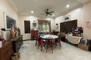 CHEAP 2 sty Bungalow Saujana Impian Golf & Country Resort for sale