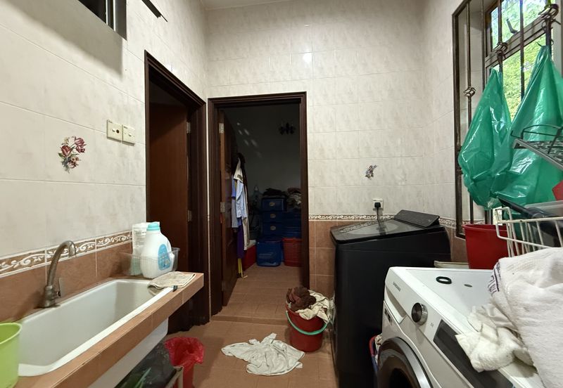 CHEAP 2 sty Bungalow Saujana Impian Golf & Country Resort for sale