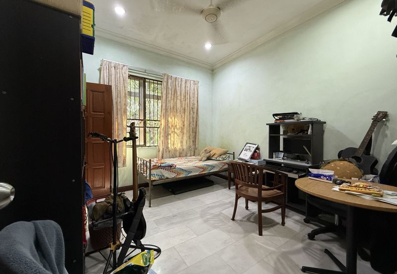 CHEAP 2 sty Bungalow Saujana Impian Golf & Country Resort for sale