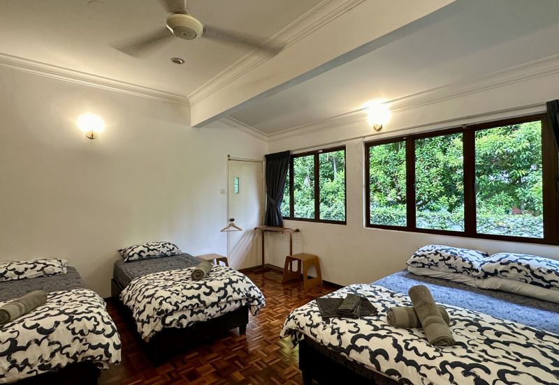 CHEAP Bangsar 2 sty Bungalow KLCC View & w private pool