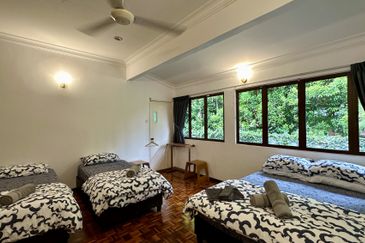 CHEAP Bangsar 2 sty Bungalow KLCC View & w private pool