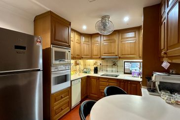 CHEAP Bangsar 2 sty Bungalow KLCC View & w private pool