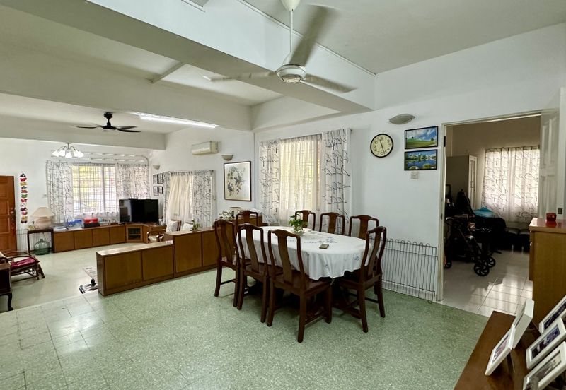 CHEAP Bangsar 2 sty CORNER House for sale